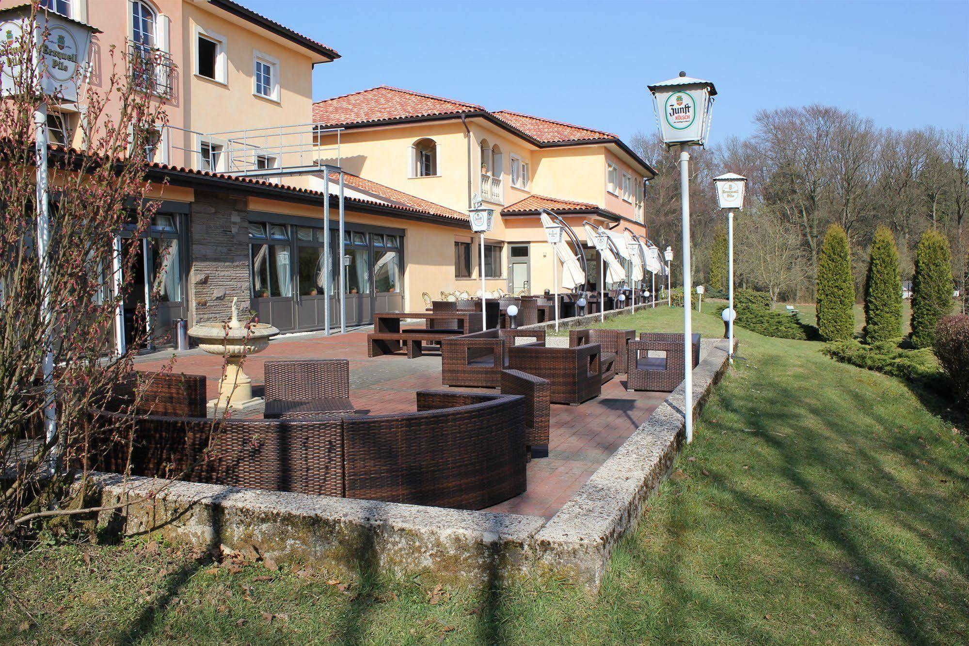 Waldhotel Marienheide Ngoại thất bức ảnh